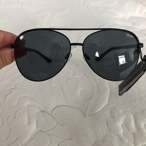 Quay vivienne aviator sunglass!
